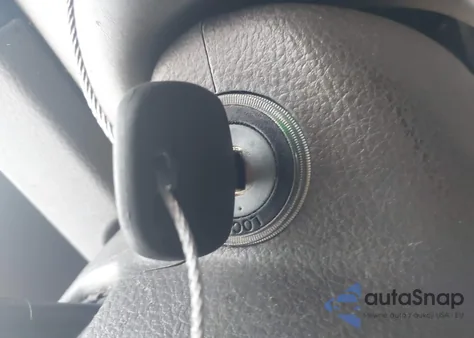 2006 Toyota Camry Le z USA, uszkodzony, nr VIN 4T1BE30K36U739910